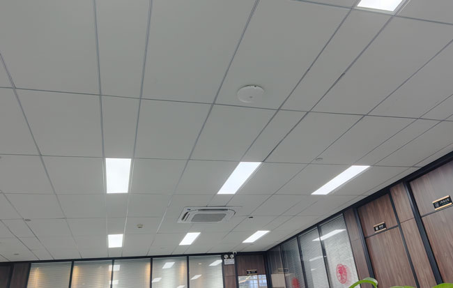 園區(qū)辦公AP系統(tǒng)整體解決方案?，易擴(kuò)展云管理、低運(yùn)維成本